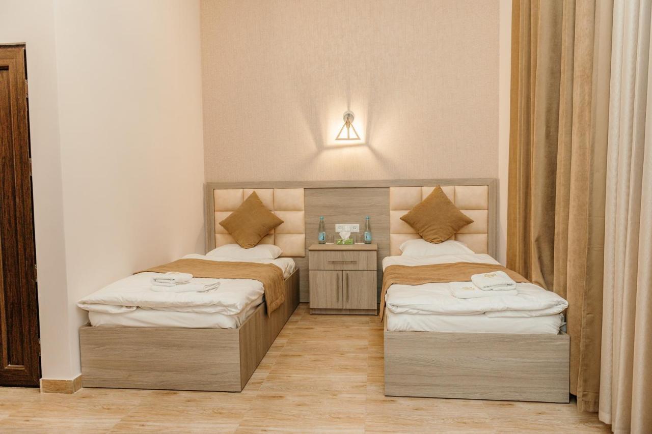 Tigran Hotel By Black & Gold Goris Ngoại thất bức ảnh