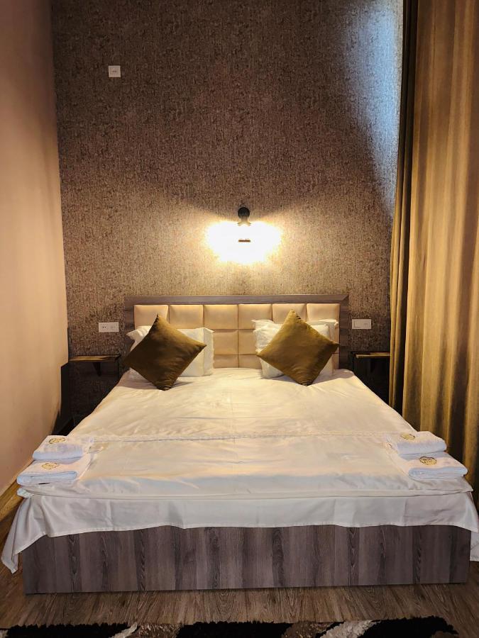 Tigran Hotel By Black & Gold Goris Ngoại thất bức ảnh